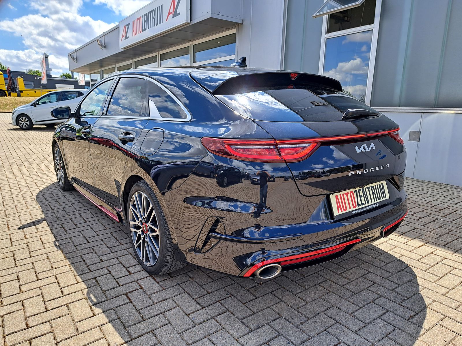 Fahrzeugabbildung Kia ProCeed GT LED PANO AHK BASTUCK NAVI MEMORY