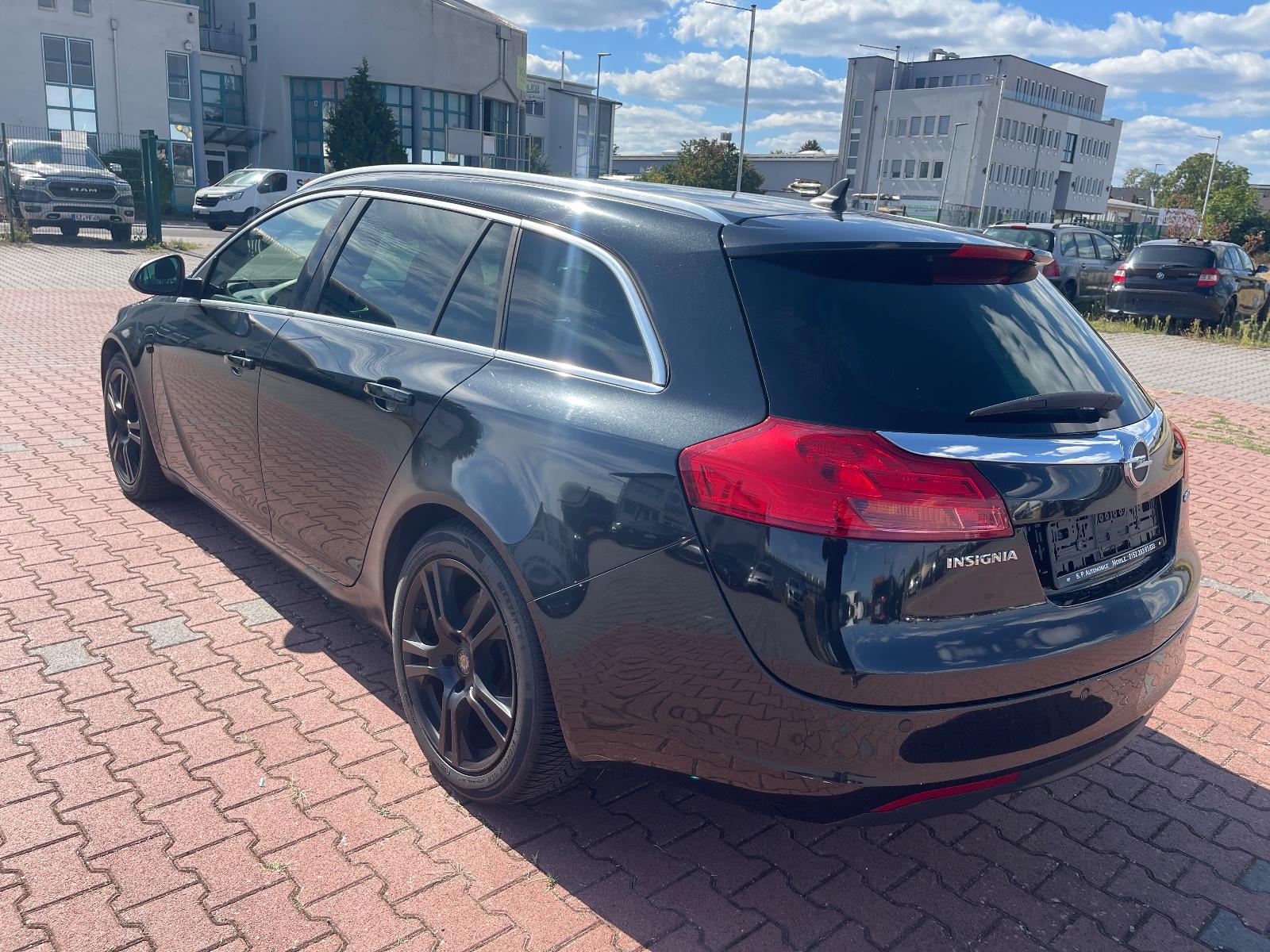 Opel Insignia 2013 — engine 1.956 cm³, 160 HP (118kW)