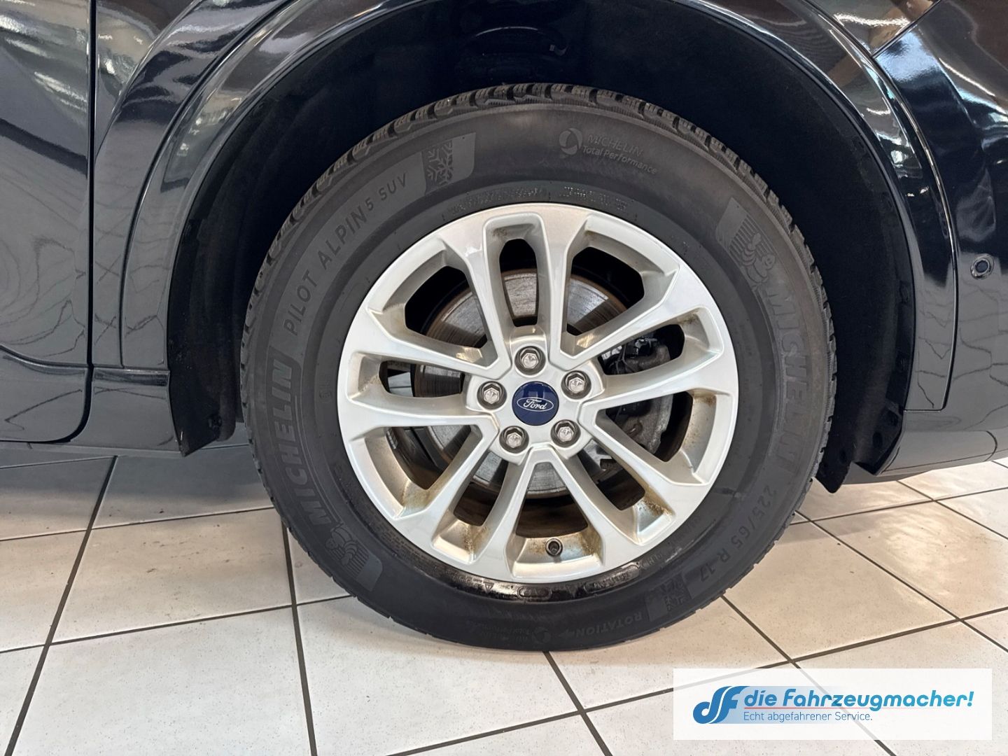 Fahrzeugabbildung Ford Kuga ST-Line HUD Navi Digitales Cockpit LED Blen