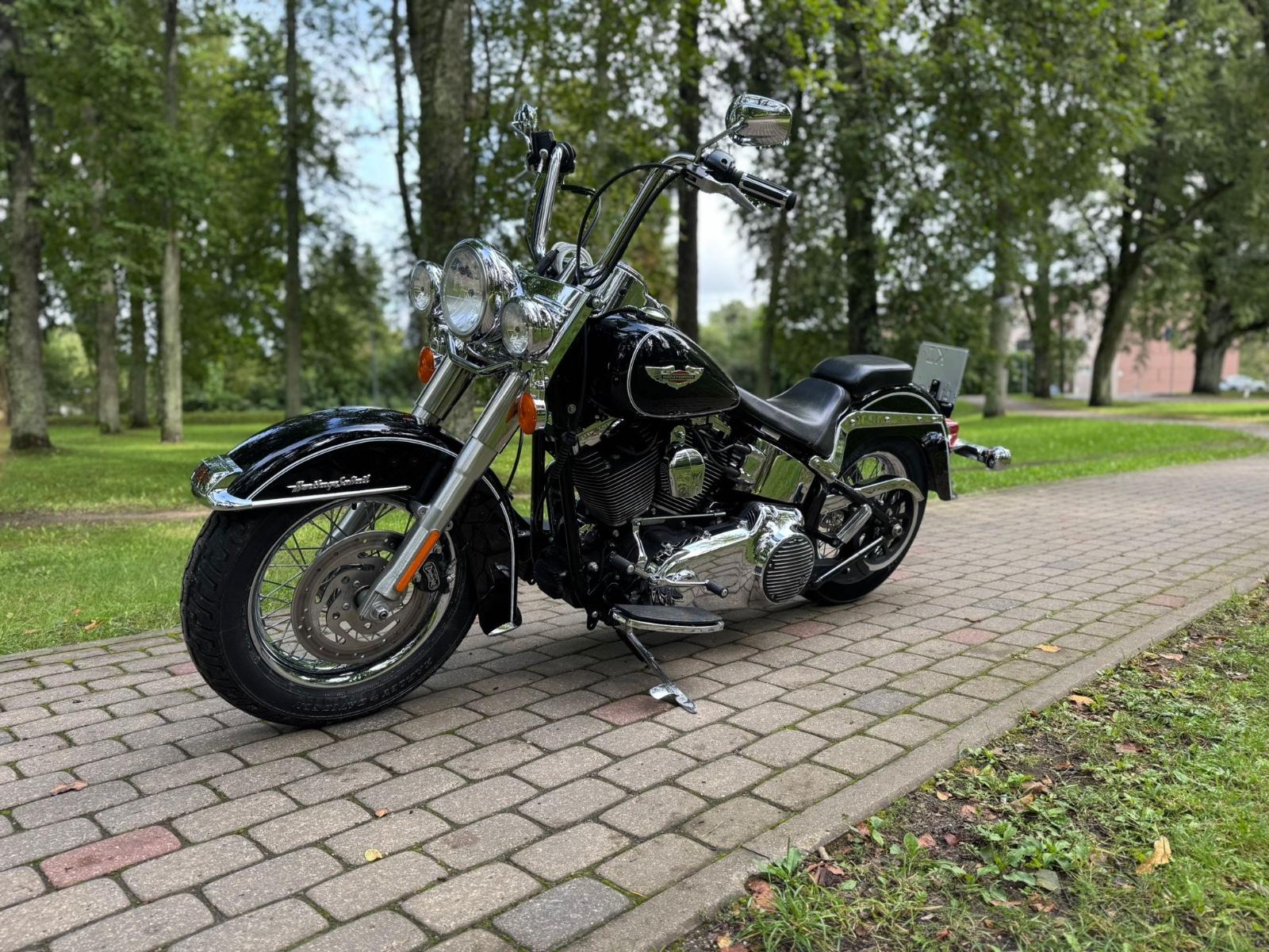 Harley-Davidson HERITAGE / FLSTS / Custom  SUPER ZUSTAND