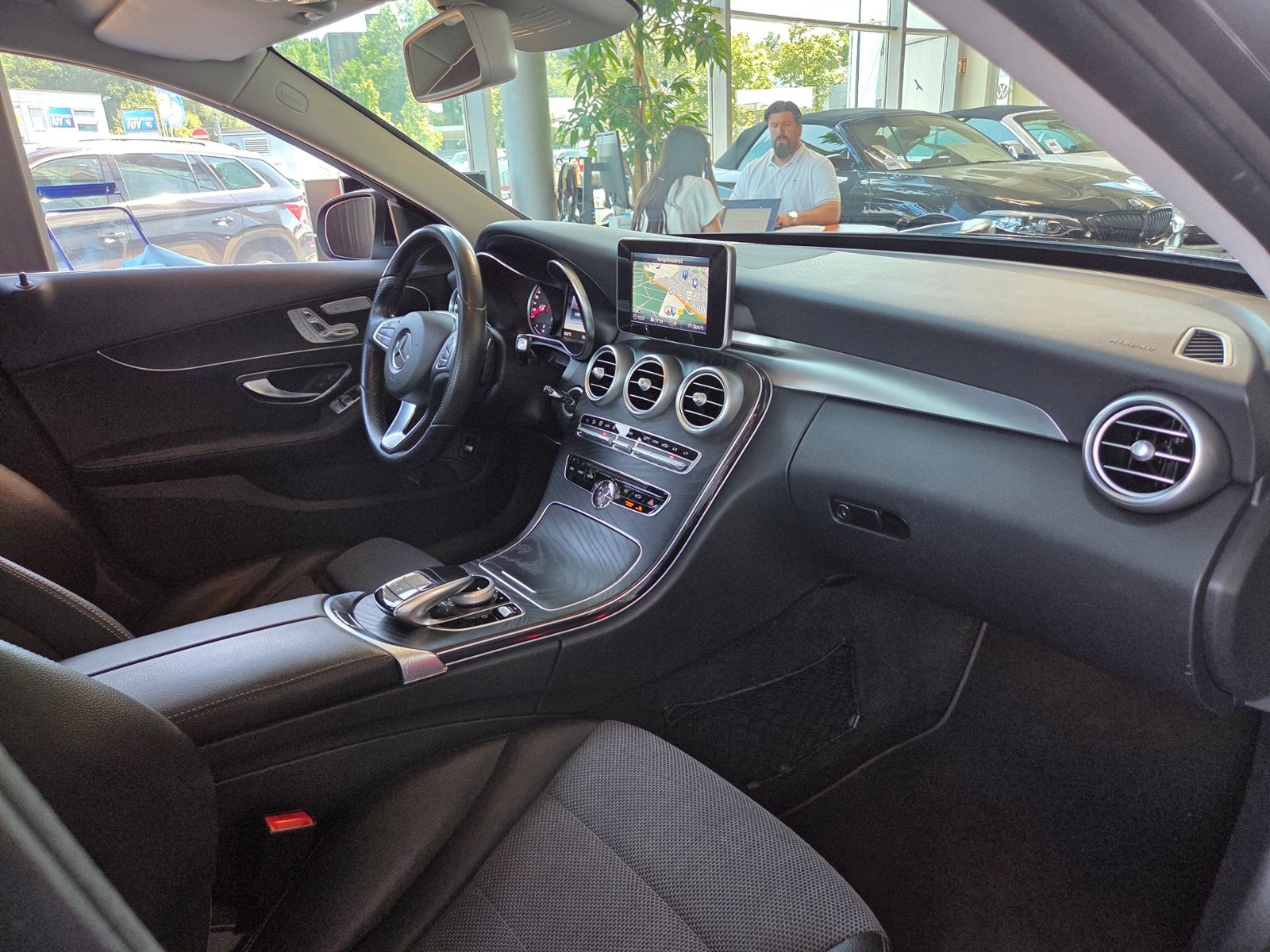 Fahrzeugabbildung Mercedes-Benz C 200 Avantgarde AHK MEMORY LED NAVI