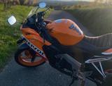 Honda CBR125R  - HONDA CBR125R