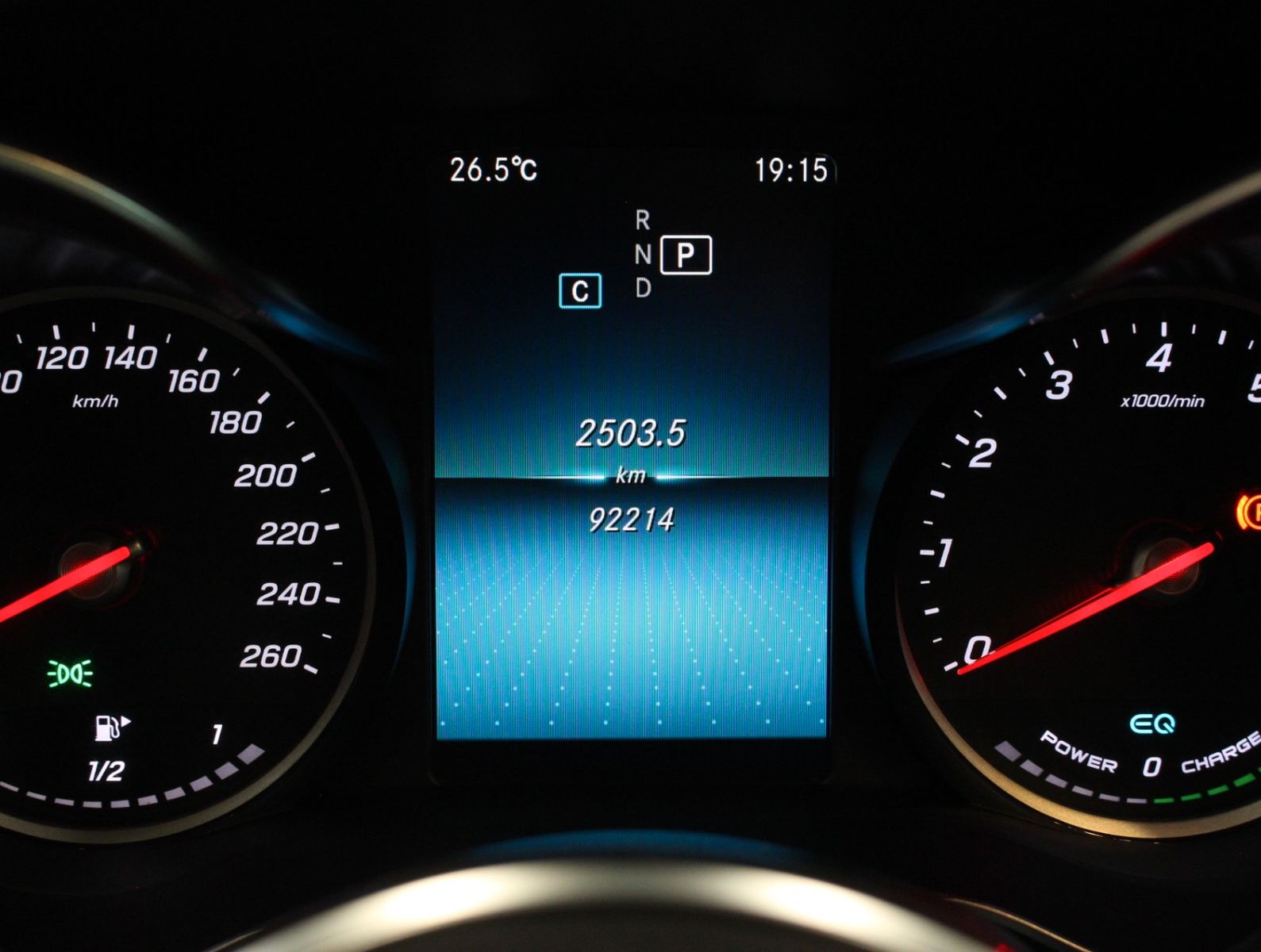 Fahrzeugabbildung Mercedes-Benz C 200 T Avantgarde Distronic*elekt. AHK*LED