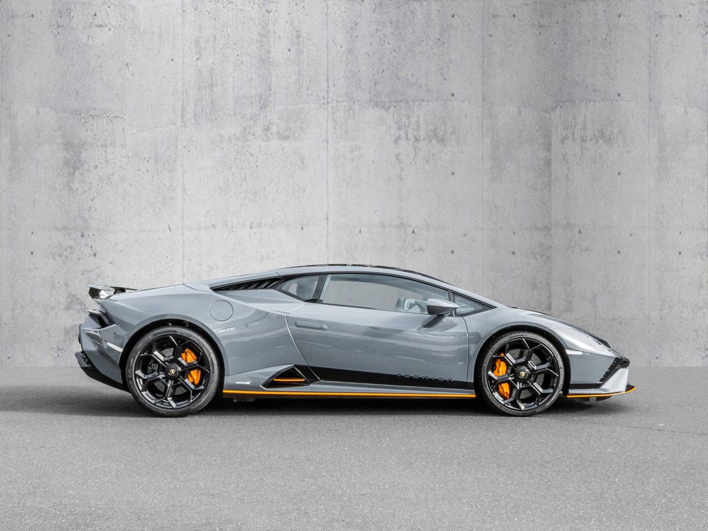 LAMBORGHINI Huracán 2024