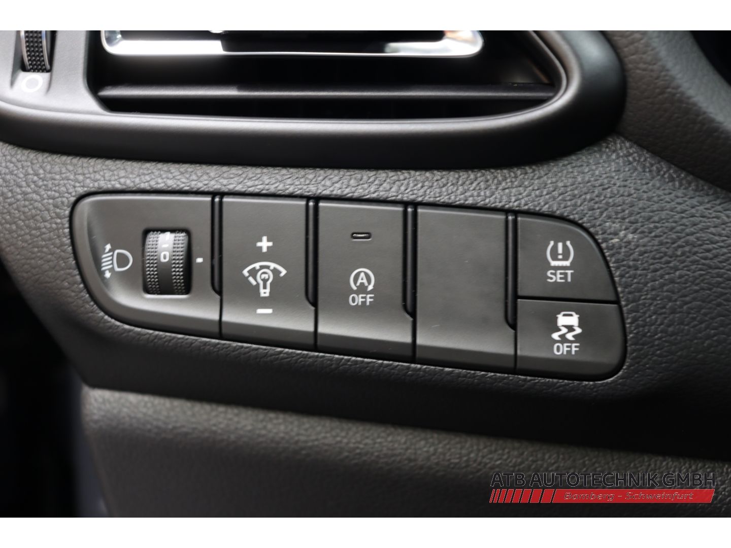 Fahrzeugabbildung Hyundai i30 Advantage 1.5 T-GDi 48V DCT Navi Apple CarPl