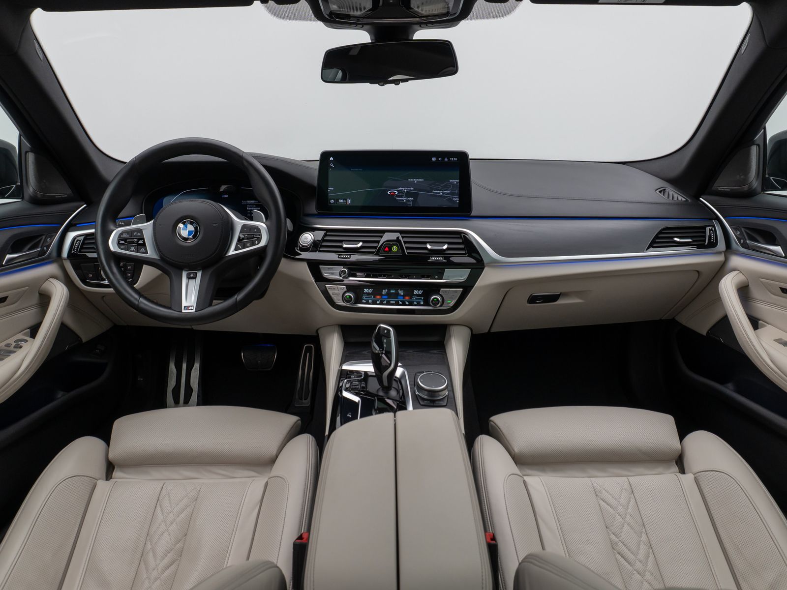 Fahrzeugabbildung BMW 540d xD M Sport Panorama Kamera Laser TV HUD H/K