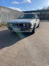 BMW 635 CSI - silberne BMW 635