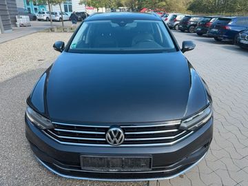 Volkswagen Passat Variant - 2