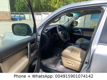 Toyota Land Cruiser - 5