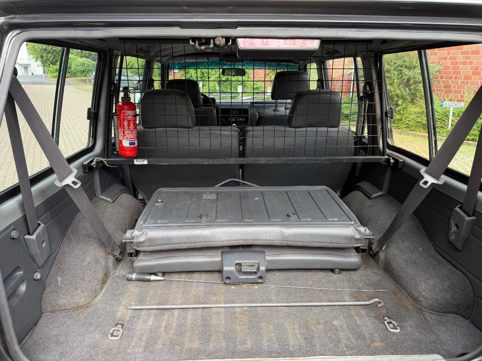 Nissan Patrol 2.8 TD Station | 116 ch | BVM | 7 places | Véhicule de collection | Attelage | Climatisation
