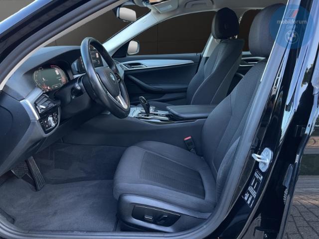 BMW 520 d Lim. StandHZG AHK HUD HiFi ACC Kamera DAB+