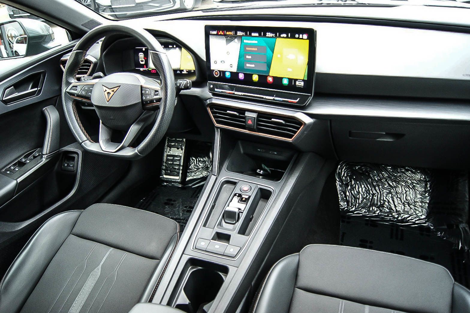 Fahrzeugabbildung CUPRA Leon Sportstourer e-HYBRID VIRTUAL ACC XL 1HAND