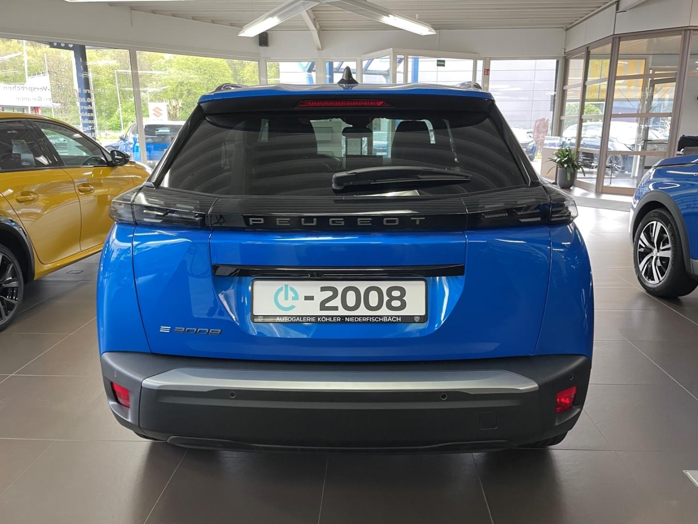 Peugeot 2008 e- Allure 156 LED SITZHEIZUNG 17''LM NAVI