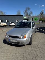 Ford Fiesta Ghia - Ford Fiesta aus 2001