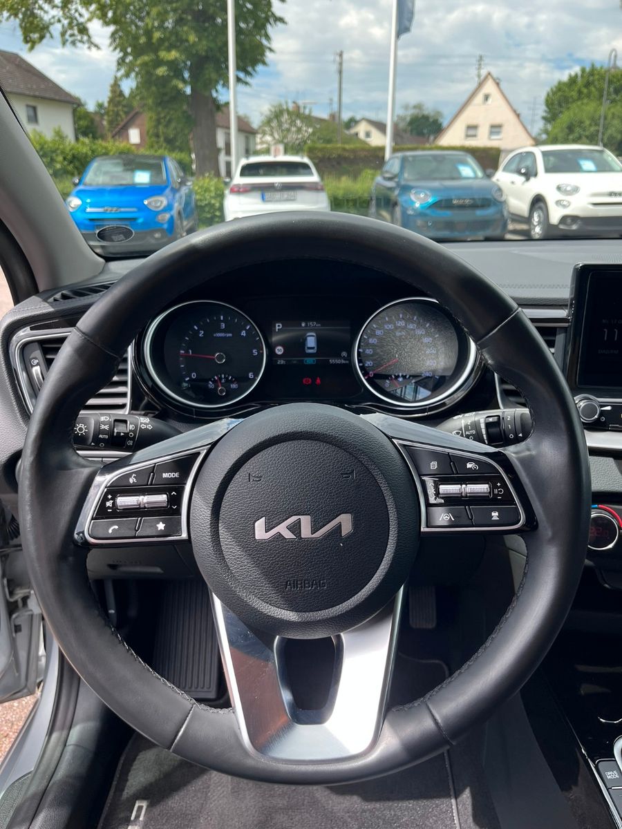 Fahrzeugabbildung Kia Ceed Sportswagon Spirit Automatik 48V