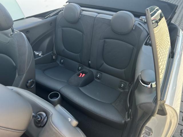 MINI Cooper S Cabrio A JCW Trim LED NAV Pack Premium
