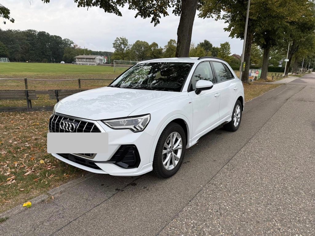 Image of Audi Q3