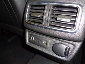 Fahrzeugabbildung Renault Talisman ENERGY dCi 160 EDC Intens / NAVI / LED