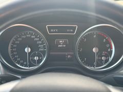 MERCEDES-BENZ GL 350 BlueTec 4Matic AMG/7-Sitzer/Panorama