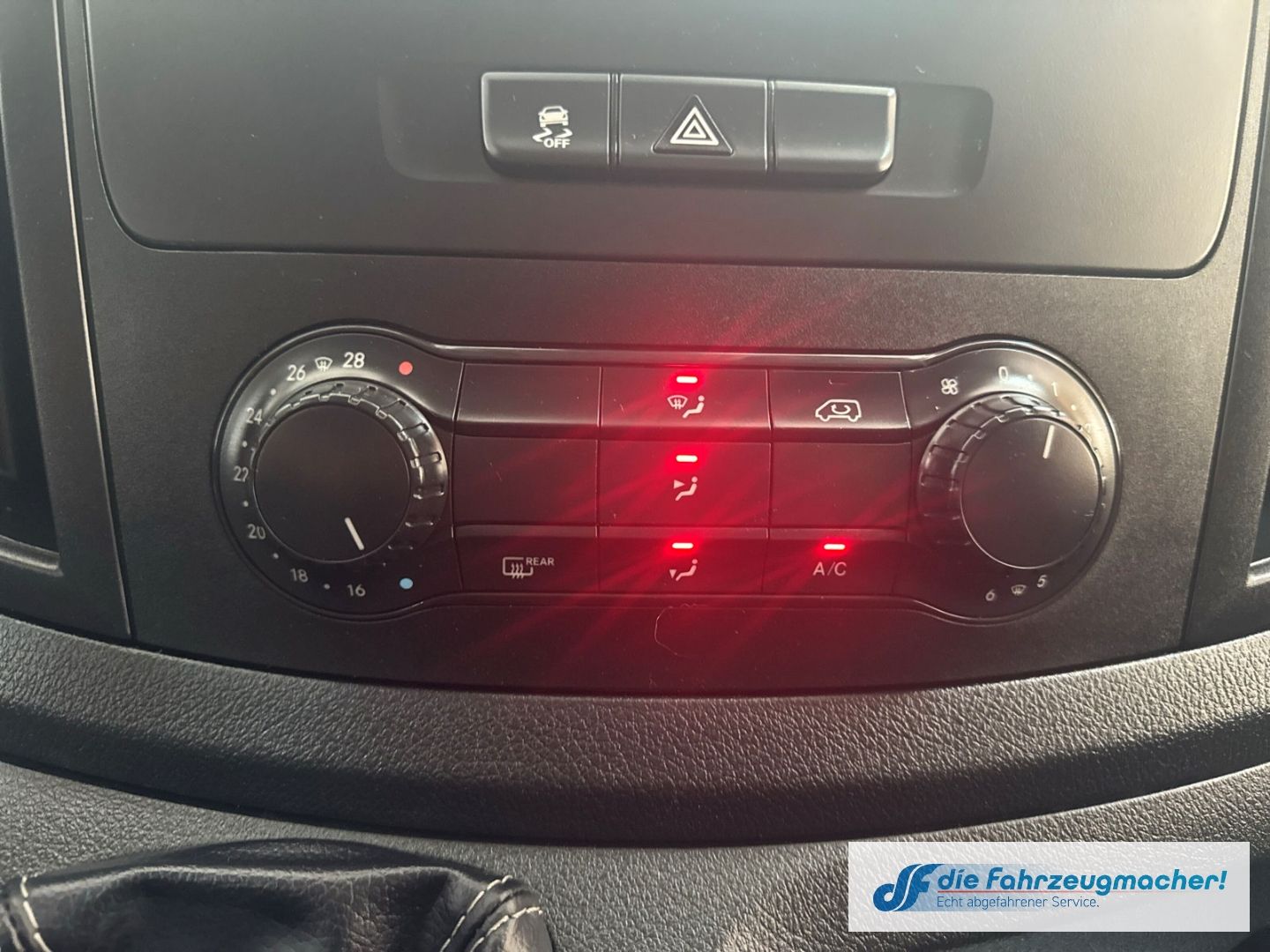 Fahrzeugabbildung Mercedes-Benz Vito Kasten 114 CDI  lang Temp PDCv+h Klima Berg