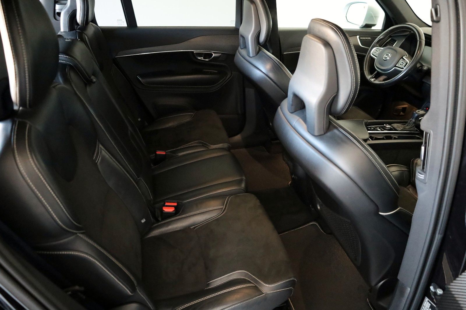 Fahrzeugabbildung Volvo XC90 R Design AWD 7 Sitzer,Leder,Navi,360°,AHK