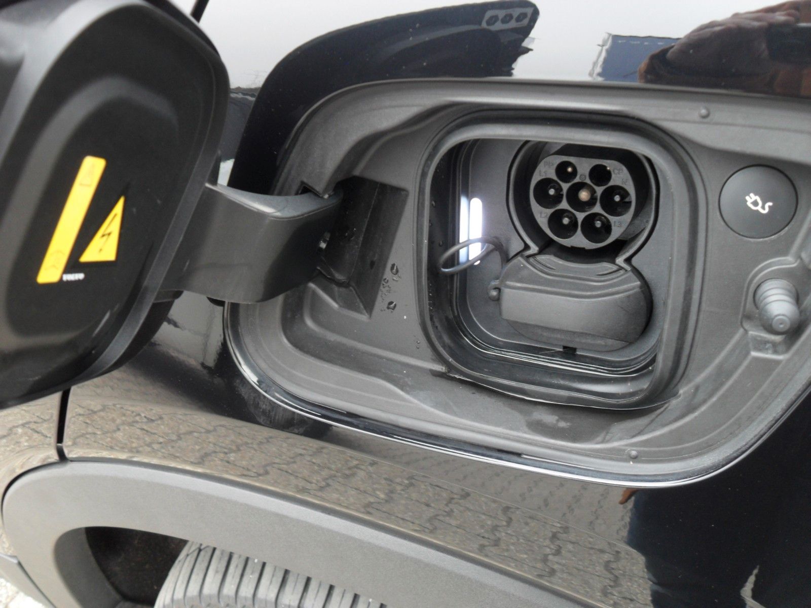 Fahrzeugabbildung Volvo C40 Ultimate | 360° | WP