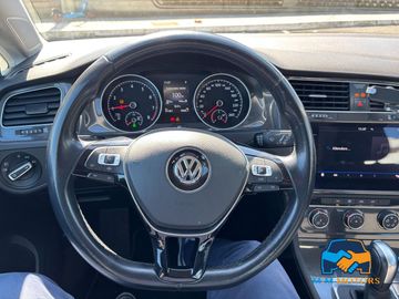 Volkswagen Golf - 12
