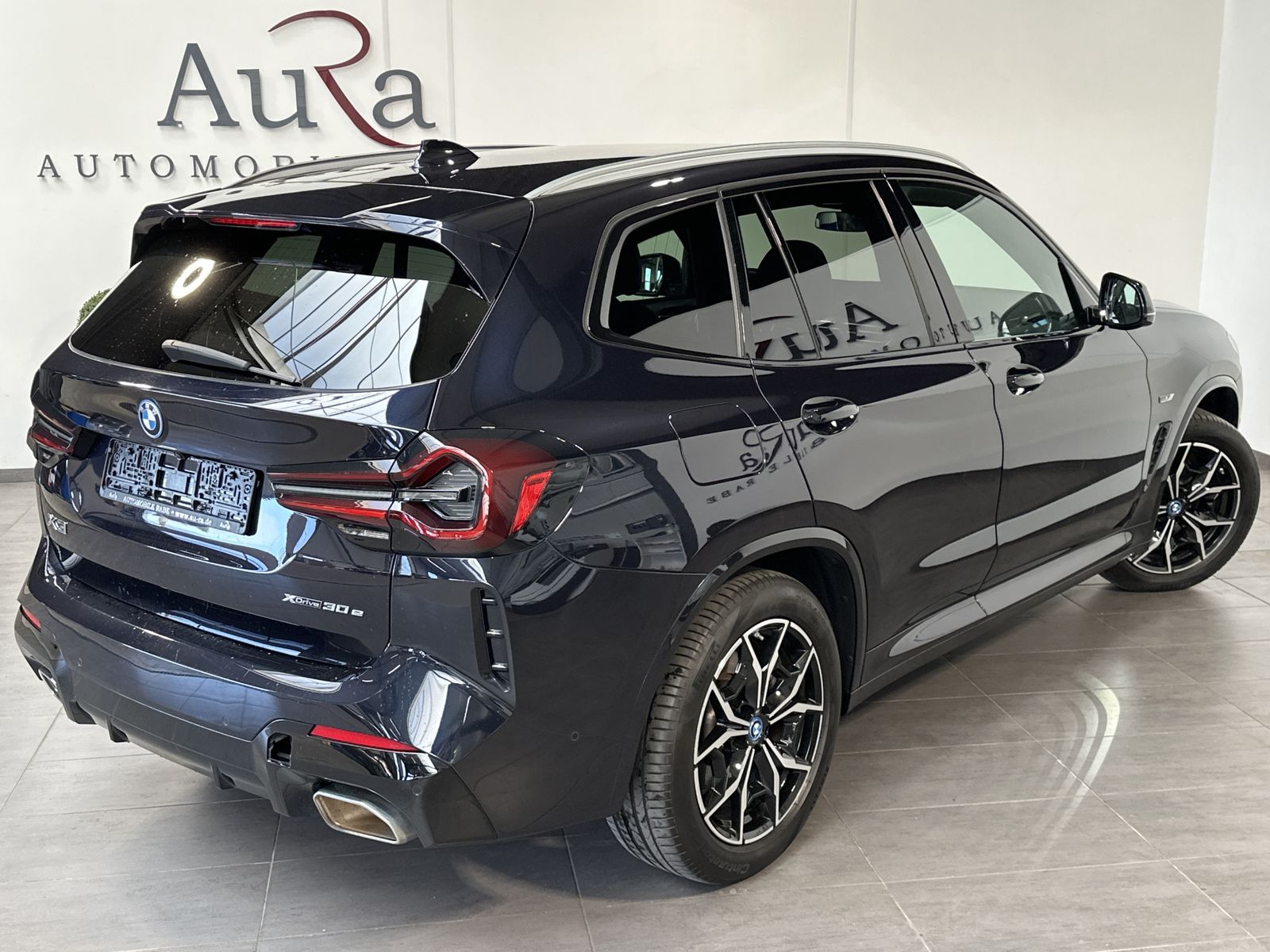 Fahrzeugabbildung BMW X3 xDrive30e M-Sport NAV+LED+AHK+H&K+KAMERA+19ZO