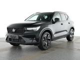 Volvo XC 40 B4 Ultra Black Edition 2WD - Volvo XC40: Ultra Black Edition