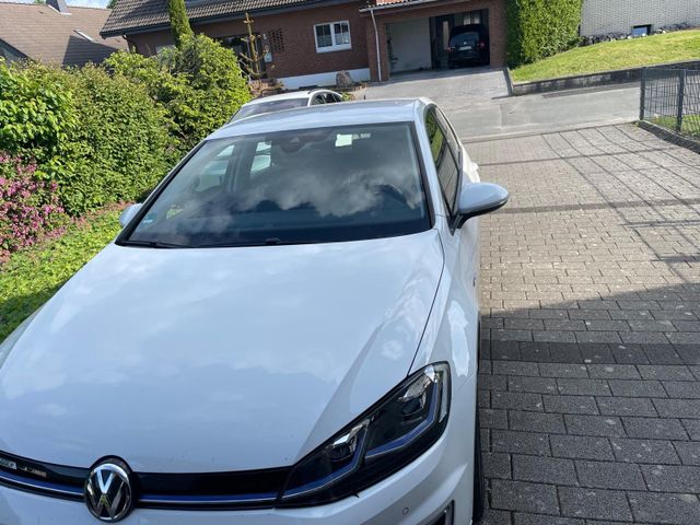 Volkswagen e-Golf LED Navi Wärmepumpe