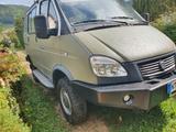 Andere GAZ Sobol 4x4 7-Sitzer Bus/Kombi - grün
