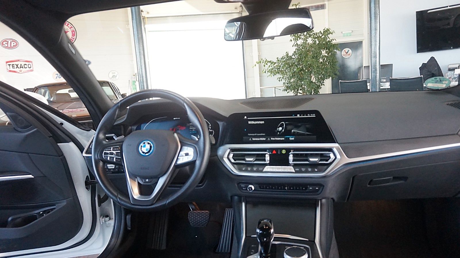 BMW 330e Touring Panno*Leder*Alu*H/D*Laser* foto 11