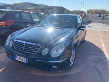 Mercedes E 280 - 5