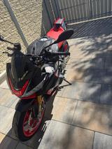 Aprilia Tuono V 4 Factory - Aprilia Tuono V4 Factory