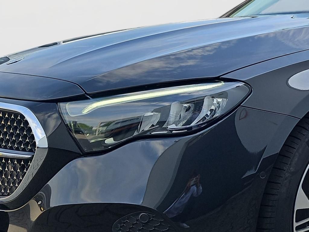 Fahrzeugabbildung Mercedes-Benz E 200 Avantg. Pano Navi Totwi. LED Winterpaket