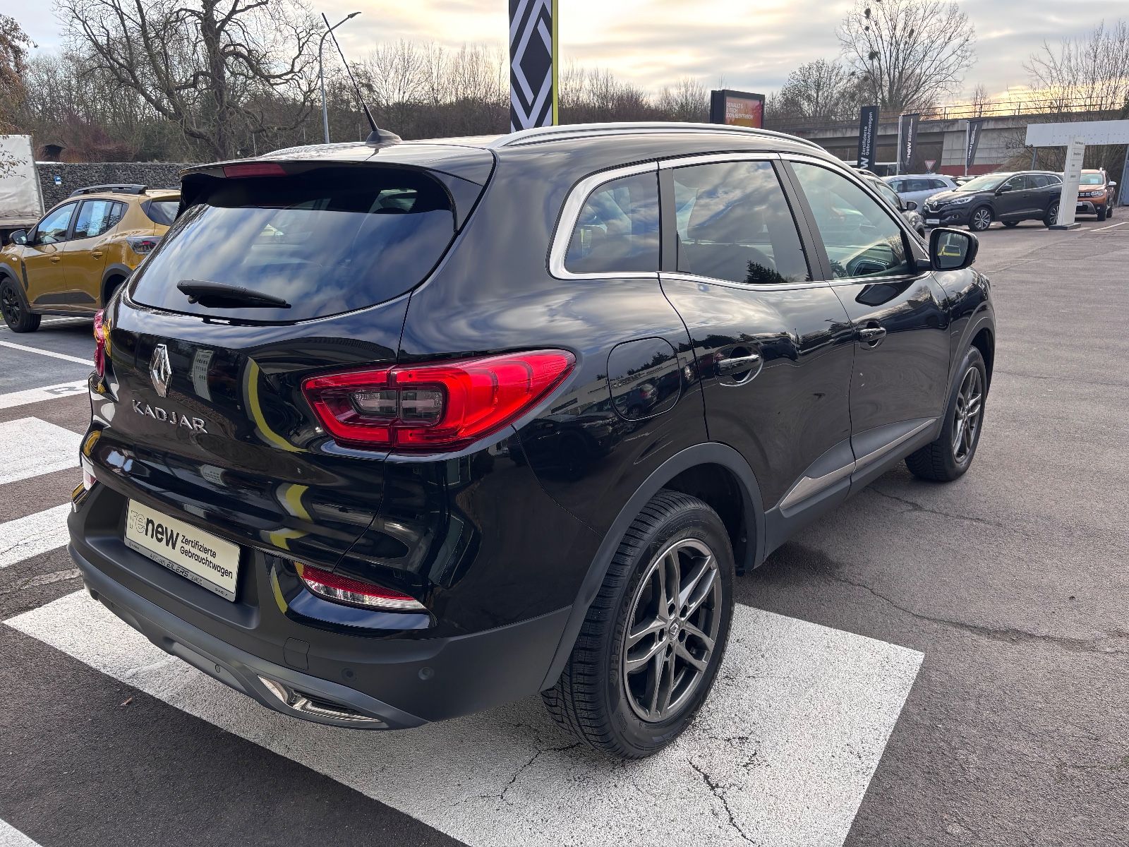 Fahrzeugabbildung Renault Kadjar Intens "AUTOMATIK"
