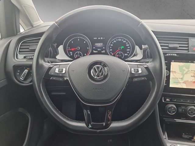 Fahrzeugabbildung Volkswagen Golf VII TDI Highline DSG LED AHK Navi ACC PDC S