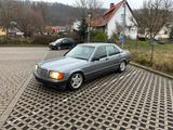 Mercedes-Benz W201 190E 2.6 Automatik - Mercedes-Benz 190 aus 1989: 2.6