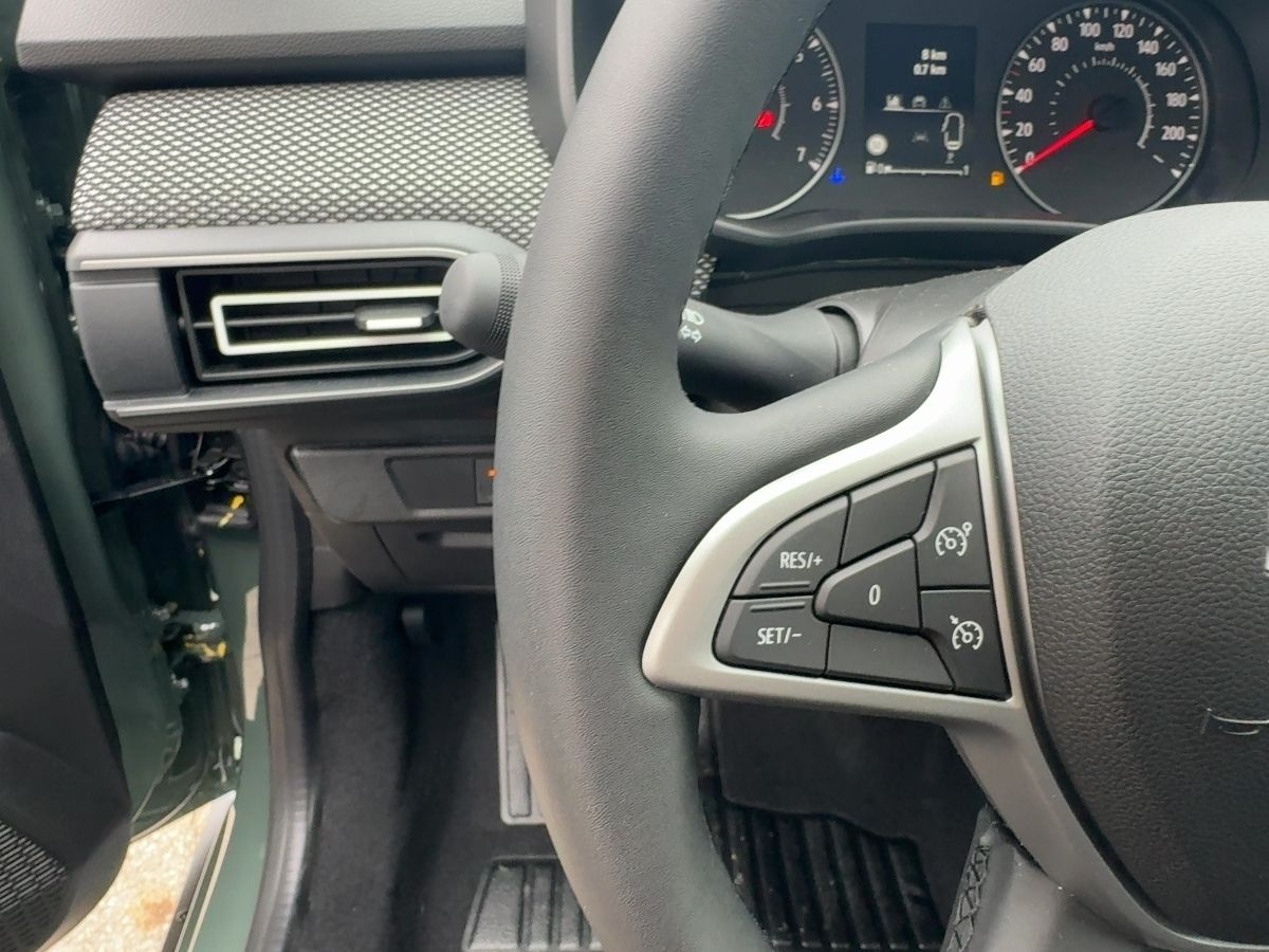 Fahrzeugabbildung Dacia Jogger Expression TCe 110 7-Sitzer SHZ Kamera