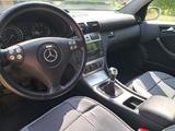 Mercedes-Benz C 180 KOMPRESSOR Sportcoupé - - Mercedes-Benz C 180: Sportcoupe