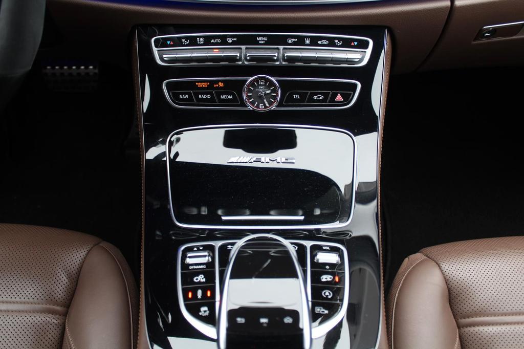 Mercedes-Benz E 63 AMG