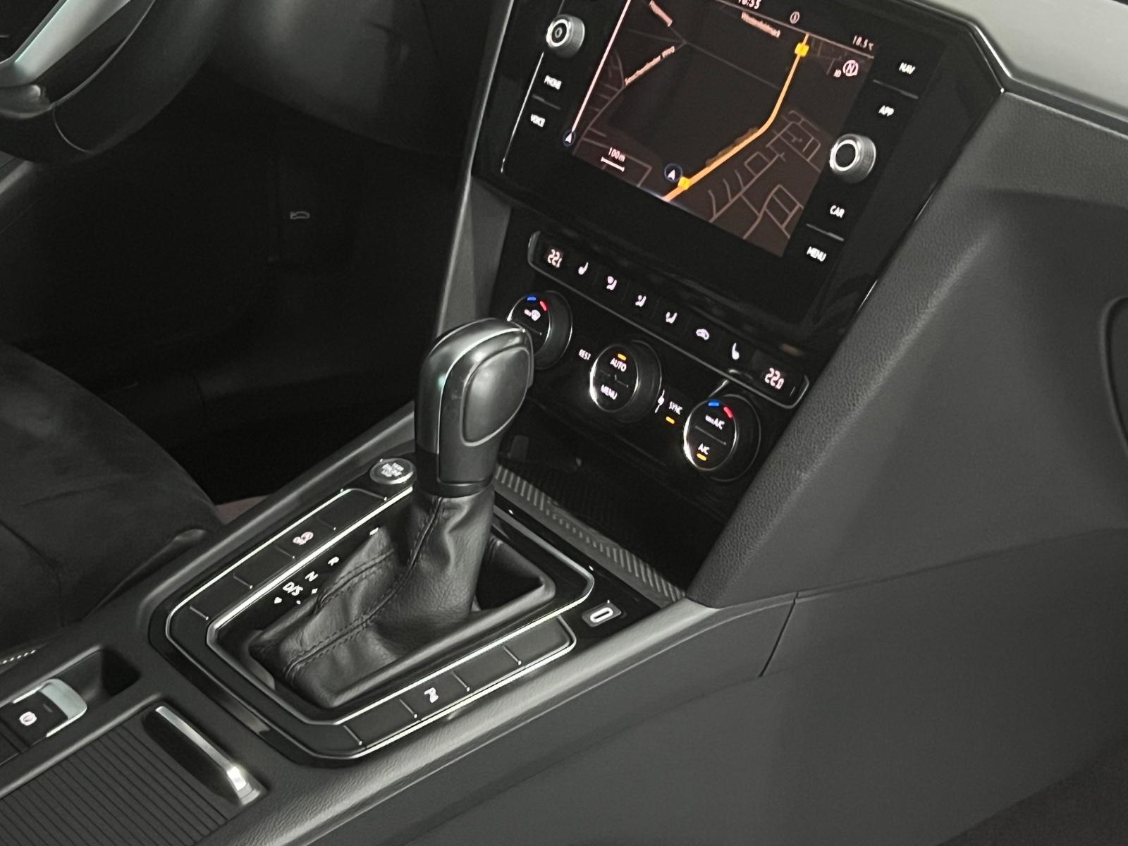 Volkswagen Passat 2.0 TDI Matrix-LED ACC AHK Kamera Navi