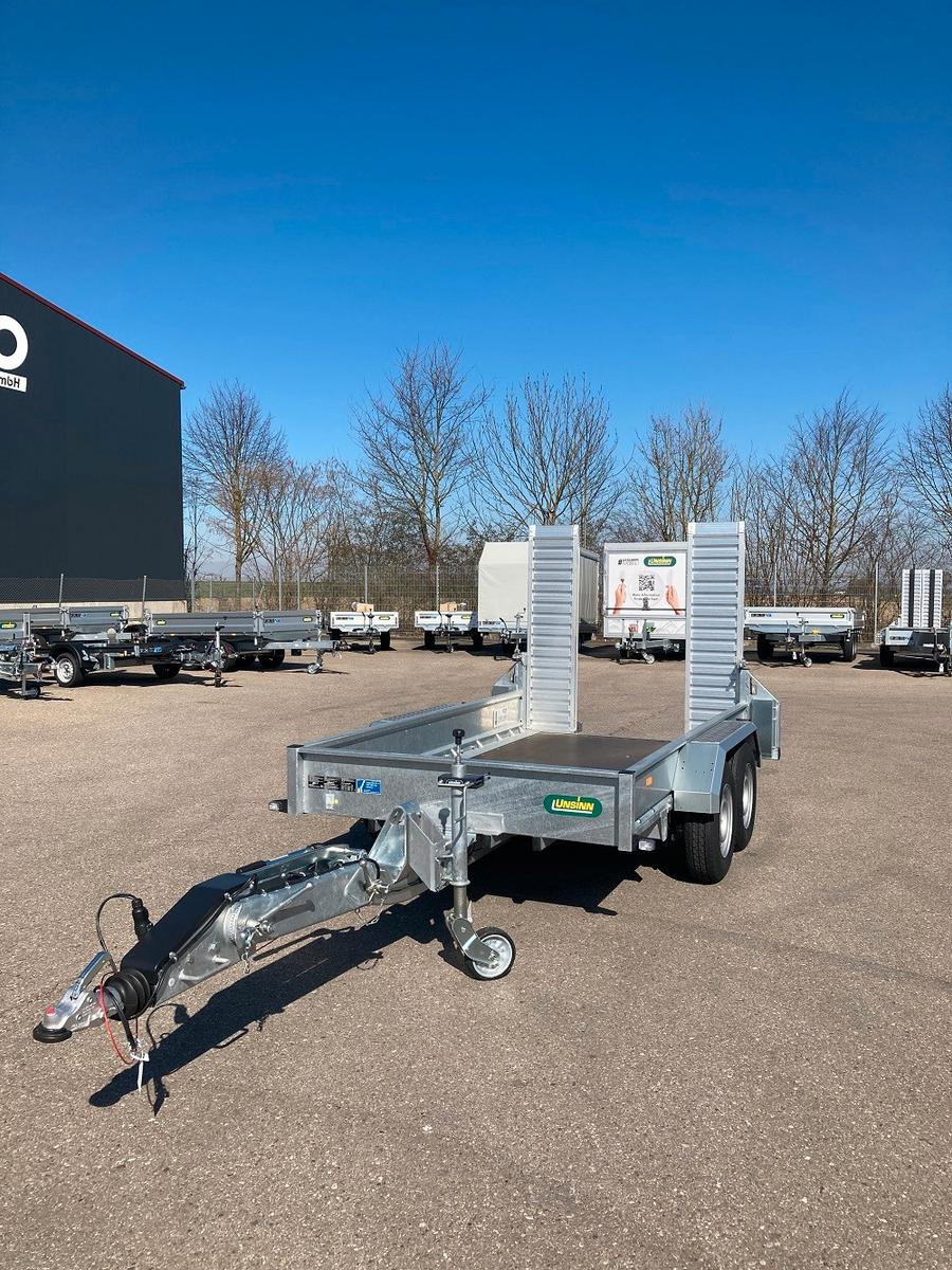 Unsinn 3,5 to BAUMASCHINEN-ANHÄNGER mit HVZD