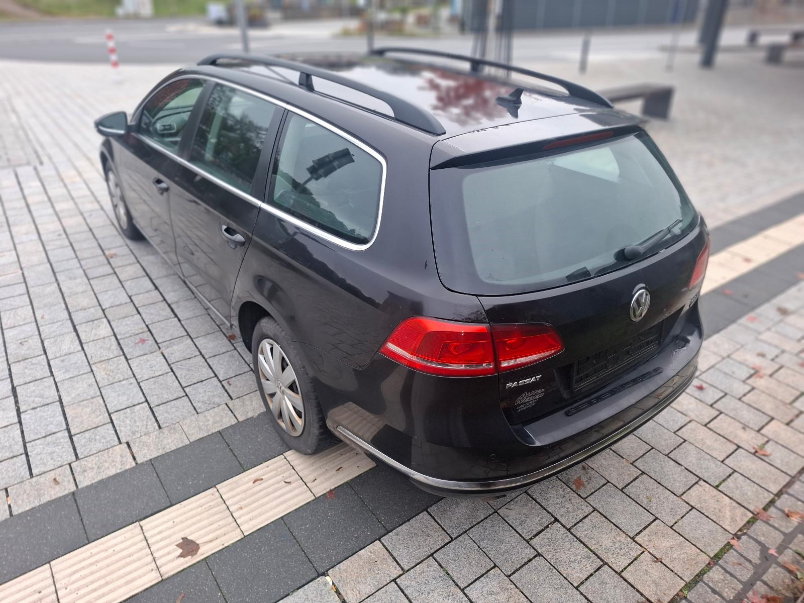 Volkswagen Passat 2011 — photo 10