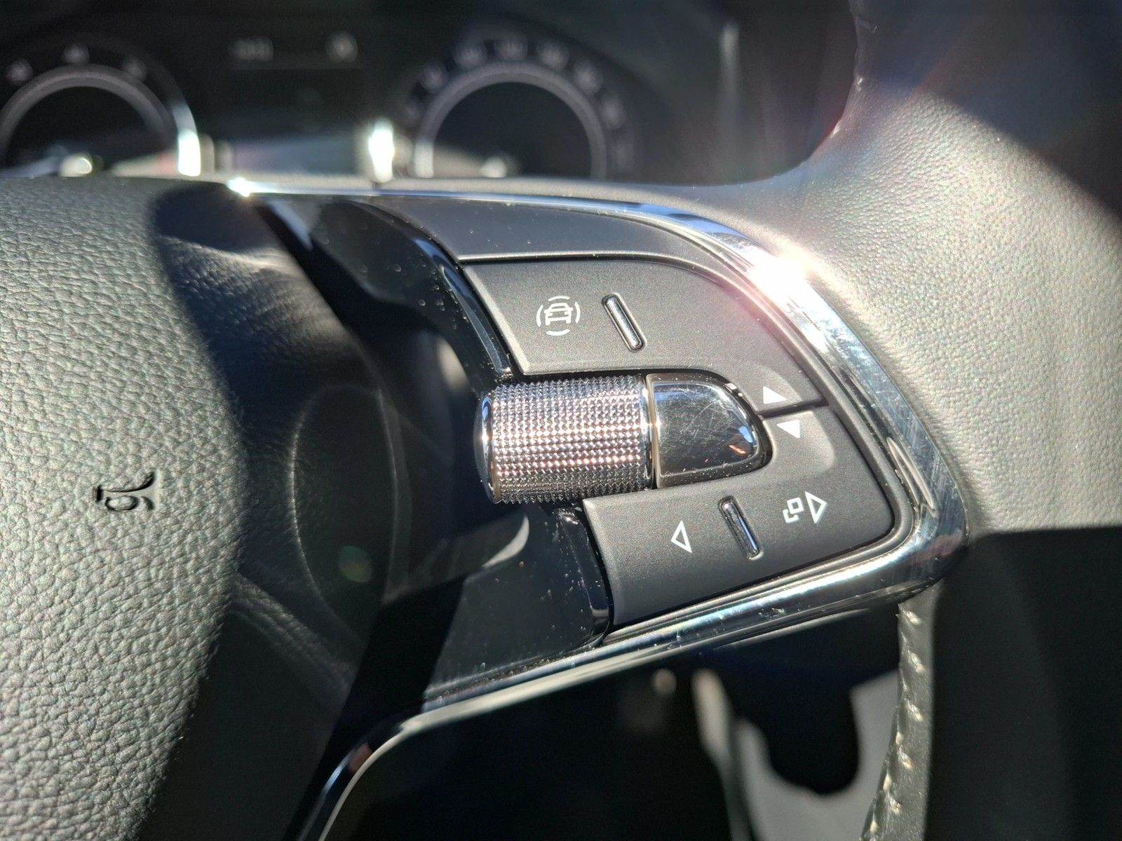 Fahrzeugabbildung SKODA Kamiq TSI Ambition LED GRA RFK SHZ LM