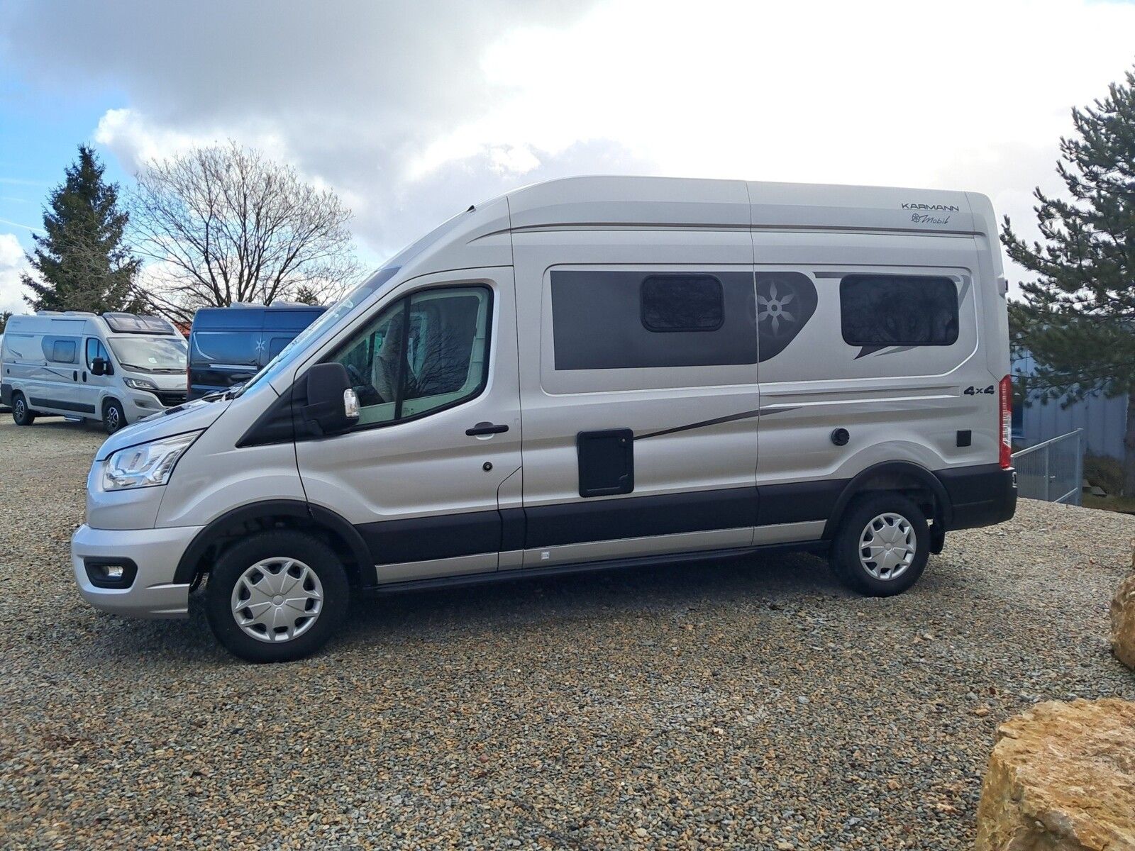 Fahrzeugabbildung Karmann Dexter 4x4 DE 570 AW Rückfahrkamera, Tageszul.