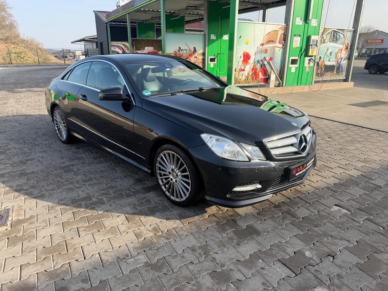 Mercedes-Benz E 250 CGI Coupe BlueEfficiency AMG Line