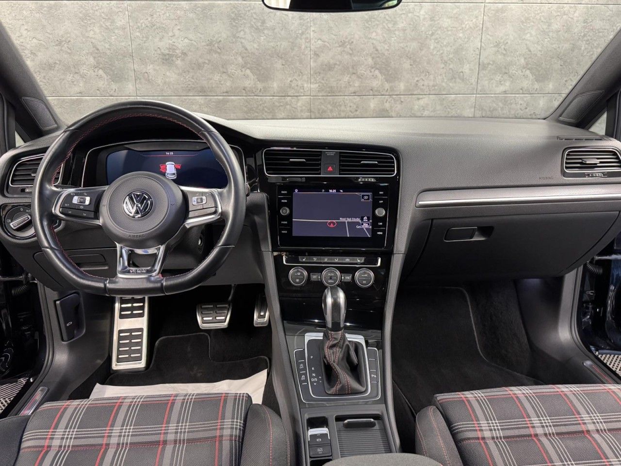 Volkswagen Golf VII GTI Performance DSG*Navi*LED*ACC*PDC* foto 10
