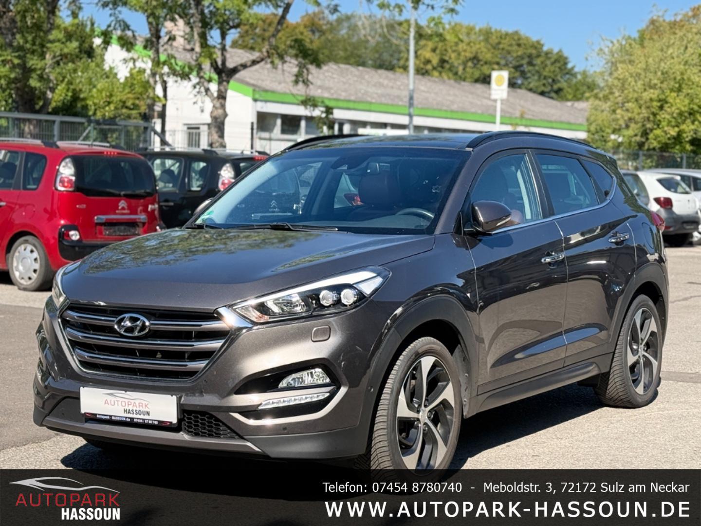 Hyundai TUCSON Premium 4WD TÜV 07/27 GGG LED RFK Pano Na