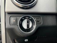 MERCEDES-BENZ GLK 220 CDI / 4x4 / NUR 74.tKM / GARANTIE / AHK MERCEDES-BENZ GLK 220 CDI / 4x4 / NUR 74.tKM / GARANTIE / AHK
